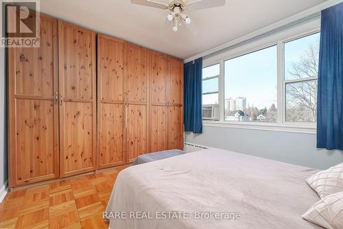 405 - 2052 Courtland Drive, Burlington, ON - Indoor Photo Showing Bedroom