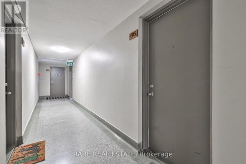 405 - 2052 Courtland Drive, Burlington, ON - Indoor Photo Showing Other Room