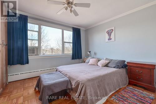 405 - 2052 Courtland Drive, Burlington, ON - Indoor Photo Showing Bedroom