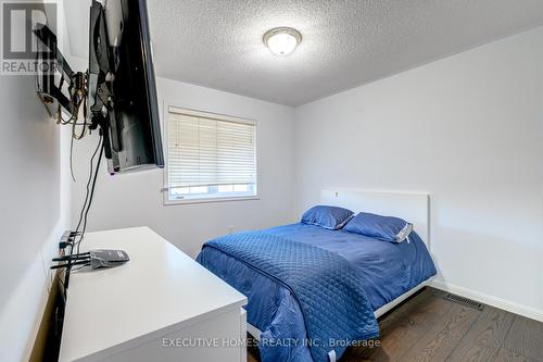 830 Fourth Line, Milton, ON - Indoor Photo Showing Bedroom