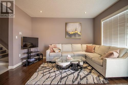 214 Poppy Drive E, Guelph, ON - Indoor Photo Showing Living Room