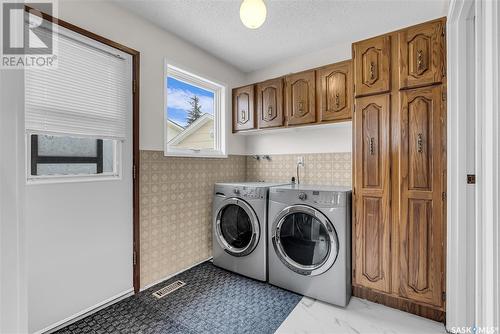 912 O Avenue S, Perdue, SK - Indoor Photo Showing Laundry Room