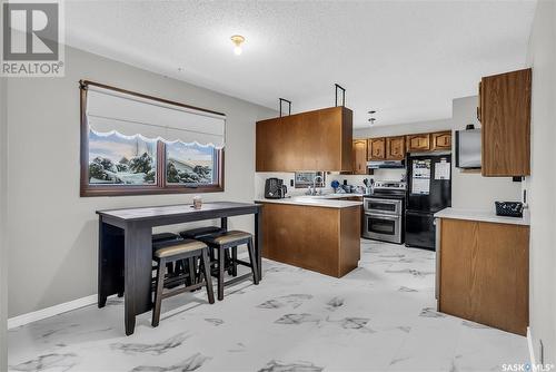 912 O Avenue S, Perdue, SK - Indoor Photo Showing Kitchen