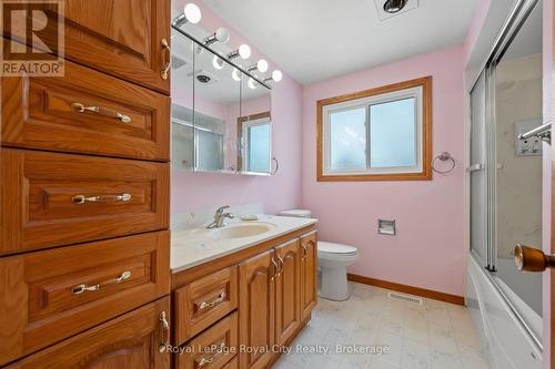 65 Balmoral Drive, Guelph (Waverley), ON - Indoor Photo Showing Bathroom