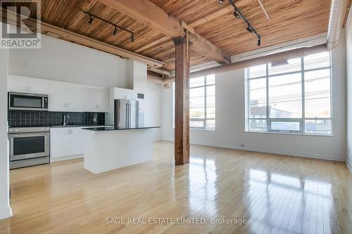 223 - 993 Queen Street W, Toronto, ON - Indoor Photo Showing Kitchen