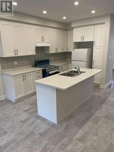 8 Summerbeam Way, Brampton, ON - Indoor Photo Showing Kitchen With Double Sink