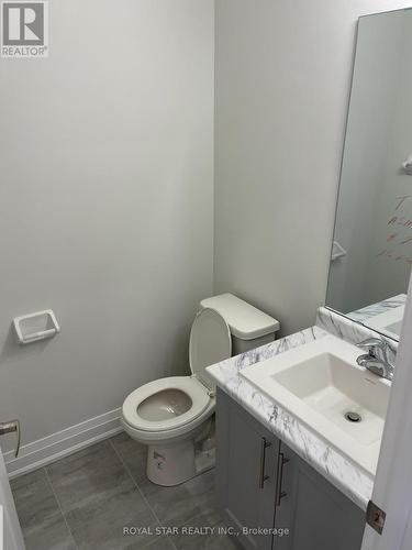 8 Summerbeam Way, Brampton, ON - Indoor Photo Showing Bathroom