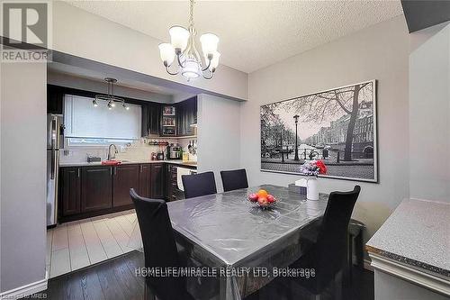 62 Riverdale Drive, Hamilton, ON - Indoor Photo Showing Dining Room