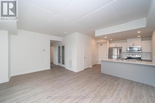 707 - 353 Gardner Street, Ottawa, ON - Indoor Photo Showing Kitchen