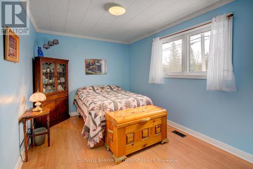 28 Sunset Boulevard, Perth, ON - Indoor Photo Showing Bedroom