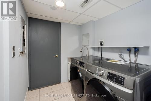 220 Kelso Crescent, Vaughan, ON - Indoor Photo Showing Laundry Room