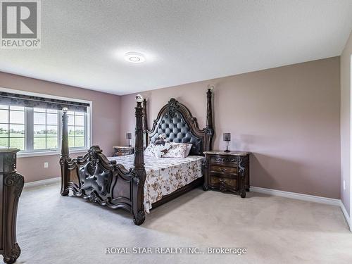 24 Bonnieglen Farm Boulevard, Caledon, ON - Indoor Photo Showing Bedroom