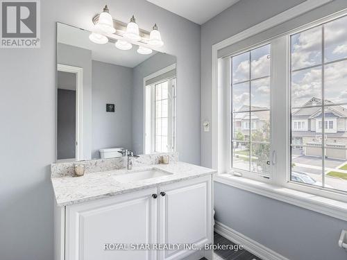 24 Bonnieglen Farm Boulevard, Caledon, ON - Indoor Photo Showing Bathroom