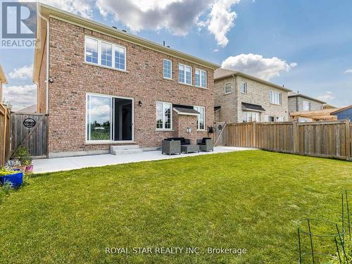 24 Bonnieglen Farm Boulevard, Caledon, ON - Outdoor