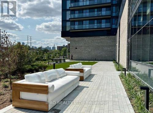 426 - 86 Dundas Street E, Mississauga, ON - Outdoor With Balcony