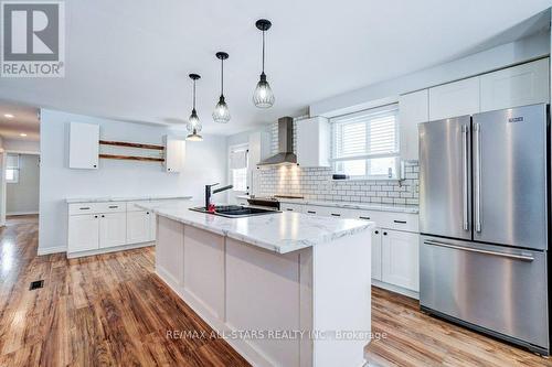 77 Orchard Park Road, Kawartha Lakes (Lindsay), ON - Indoor Photo Showing Kitchen With Upgraded Kitchen