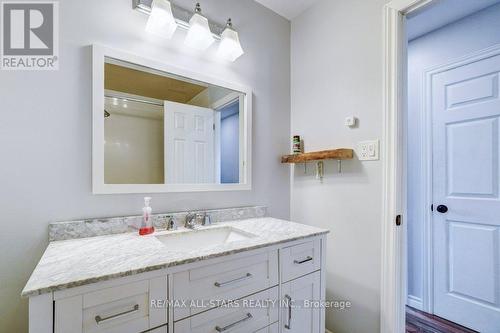 77 Orchard Park Road, Kawartha Lakes (Lindsay), ON - Indoor Photo Showing Bathroom