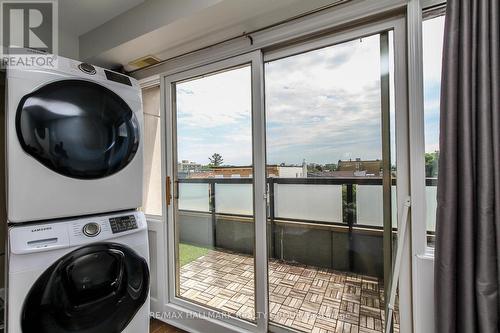 B307 - 124 Guigues Avenue, Ottawa, ON - Indoor Photo Showing Laundry Room