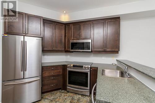 B307 - 124 Guigues Avenue, Ottawa, ON - Indoor Photo Showing Kitchen