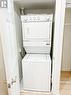 726 - 250 Wellington Street W, Toronto, ON  - Indoor Photo Showing Laundry Room 