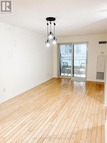 726 - 250 Wellington Street W, Toronto, ON - Indoor Photo Showing Other Room