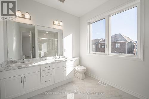 713 Mika Street, Innisfil, ON - Indoor Photo Showing Bathroom