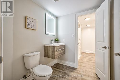 3948 Vandorf Side Road, Whitchurch-Stouffville, ON - Indoor Photo Showing Bathroom