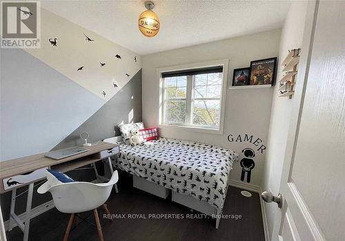 104 Roy Grove Way, Markham, ON - Indoor Photo Showing Bedroom