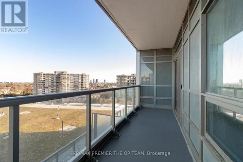 909 - 30 Upper Mall Way, Vaughan, ON - Outdoor With Exterior