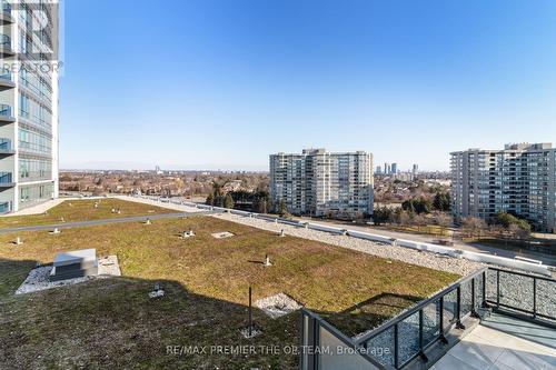 909 - 30 Upper Mall Way, Vaughan, ON - Outdoor With View