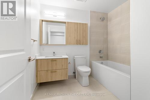 909 - 30 Upper Mall Way, Vaughan, ON - Indoor Photo Showing Bathroom