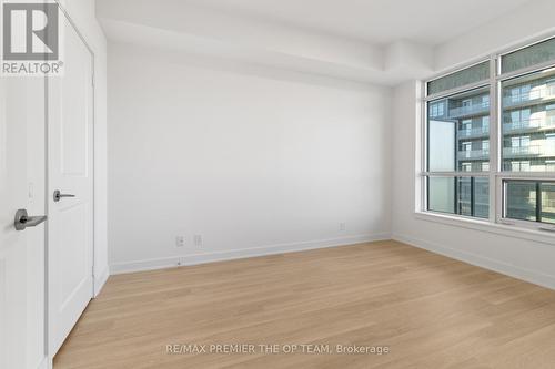 909 - 30 Upper Mall Way, Vaughan, ON - Indoor Photo Showing Other Room