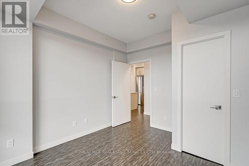 602 - 2081 Fairview Street, Burlington, ON - Indoor Photo Showing Other Room