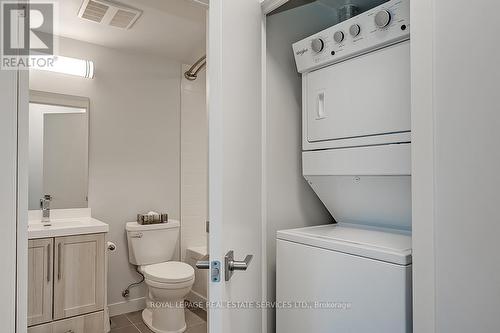 602 - 2081 Fairview Street, Burlington, ON - Indoor Photo Showing Laundry Room