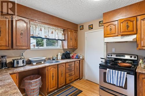 11 Wickham Place, St Johns, NL - Indoor Photo Showing Kitchen