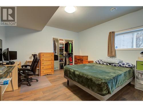 Spacious bedroom #4 - 620 Arrowleaf Lane, Kelowna, BC - Indoor Photo Showing Bedroom