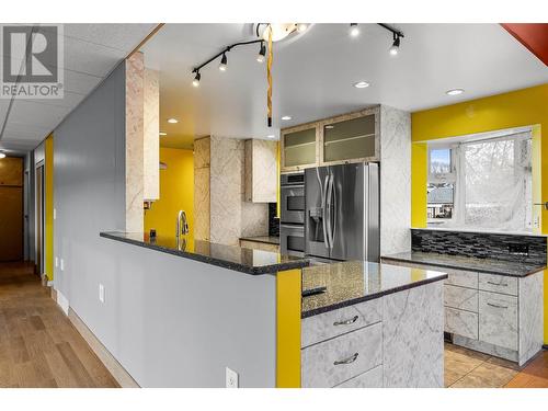 157 Tamarack Avenue, Kamloops, BC - Indoor Photo Showing Kitchen