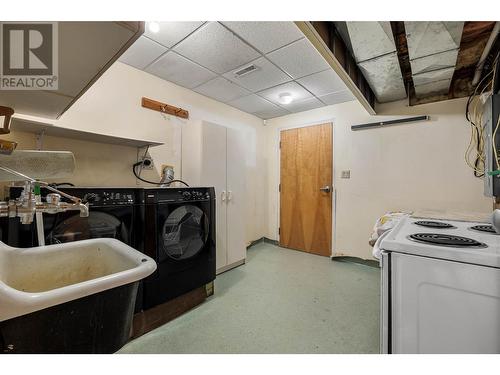 157 Tamarack Avenue, Kamloops, BC - Indoor Photo Showing Laundry Room