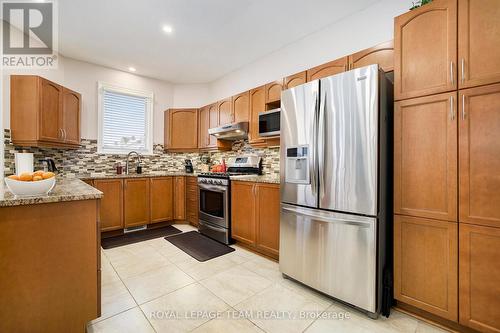 87 Gleeson Way, Ottawa, ON - Indoor Photo Showing Kitchen