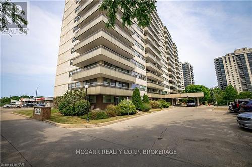 809 - 215 Glenridge Avenue E, St. Catharines, ON - Outdoor With Balcony With Facade