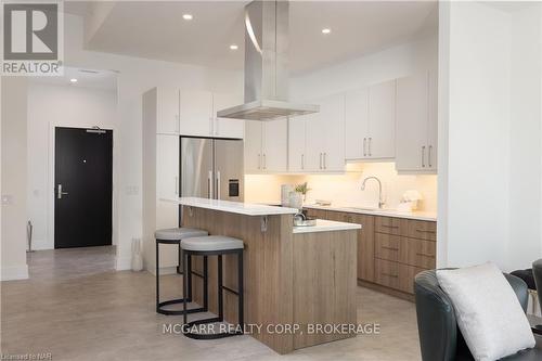 403 - 77 Yates Street W, St. Catharines, ON - Indoor Photo Showing Kitchen With Upgraded Kitchen