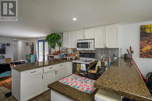 147 5130 North Nech Road, Prince George, BC - Indoor Photo Showing Kitchen