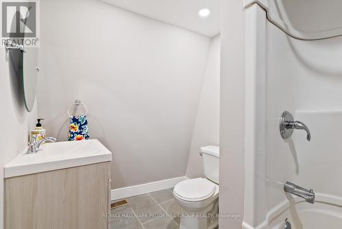 47 Campbell Avenue, Oro-Medonte, ON - Indoor Photo Showing Bathroom