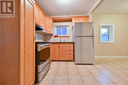 19 King Street W, Caledon, ON - Indoor Photo Showing Kitchen