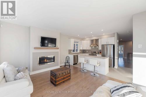 203 Joshua Street, Ottawa, ON - Indoor Photo Showing Living Room With Fireplace