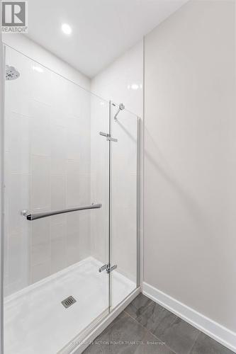 203 Joshua Street, Ottawa, ON - Indoor Photo Showing Bathroom