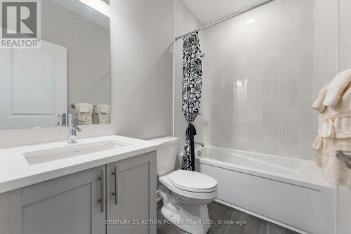 203 Joshua Street, Ottawa, ON - Indoor Photo Showing Bathroom