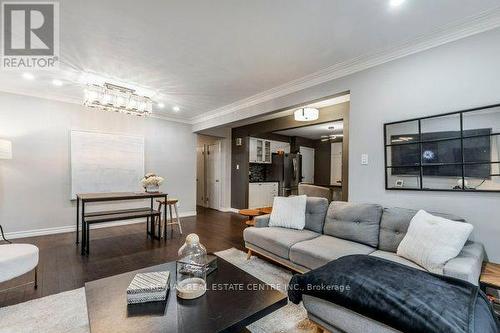 97 Noecker Street, Waterloo, ON - Indoor Photo Showing Living Room