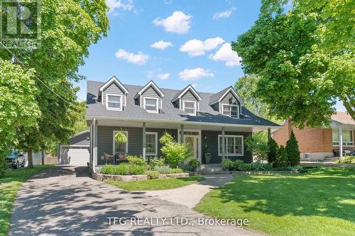 40 1/2 Riverview Road, Kawartha Lakes (Lindsay), ON - Outdoor With Deck Patio Veranda With Facade