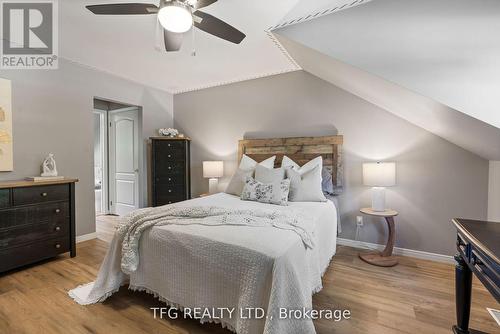 40 1/2 Riverview Road, Kawartha Lakes (Lindsay), ON - Indoor Photo Showing Bedroom